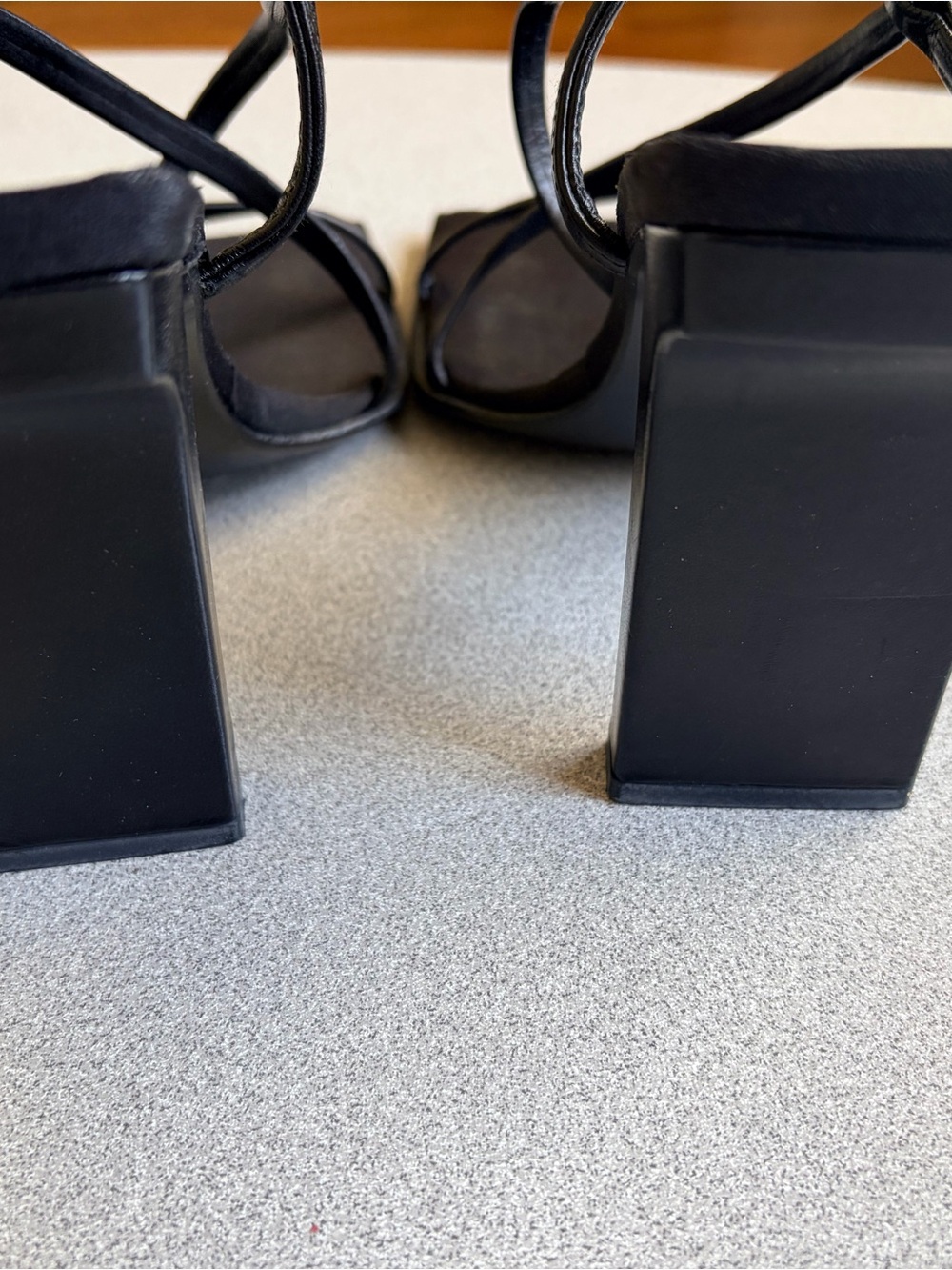 Charles David Black Strappy Square-Toe Block Heel Sandals - Picture 4 of 6